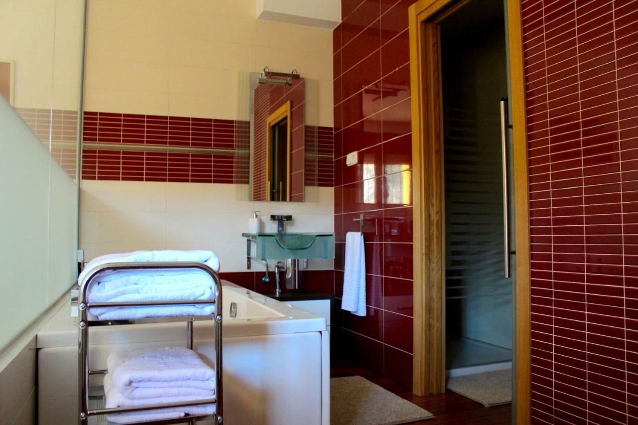Casa Rural Laguna De Una Bagian luar foto