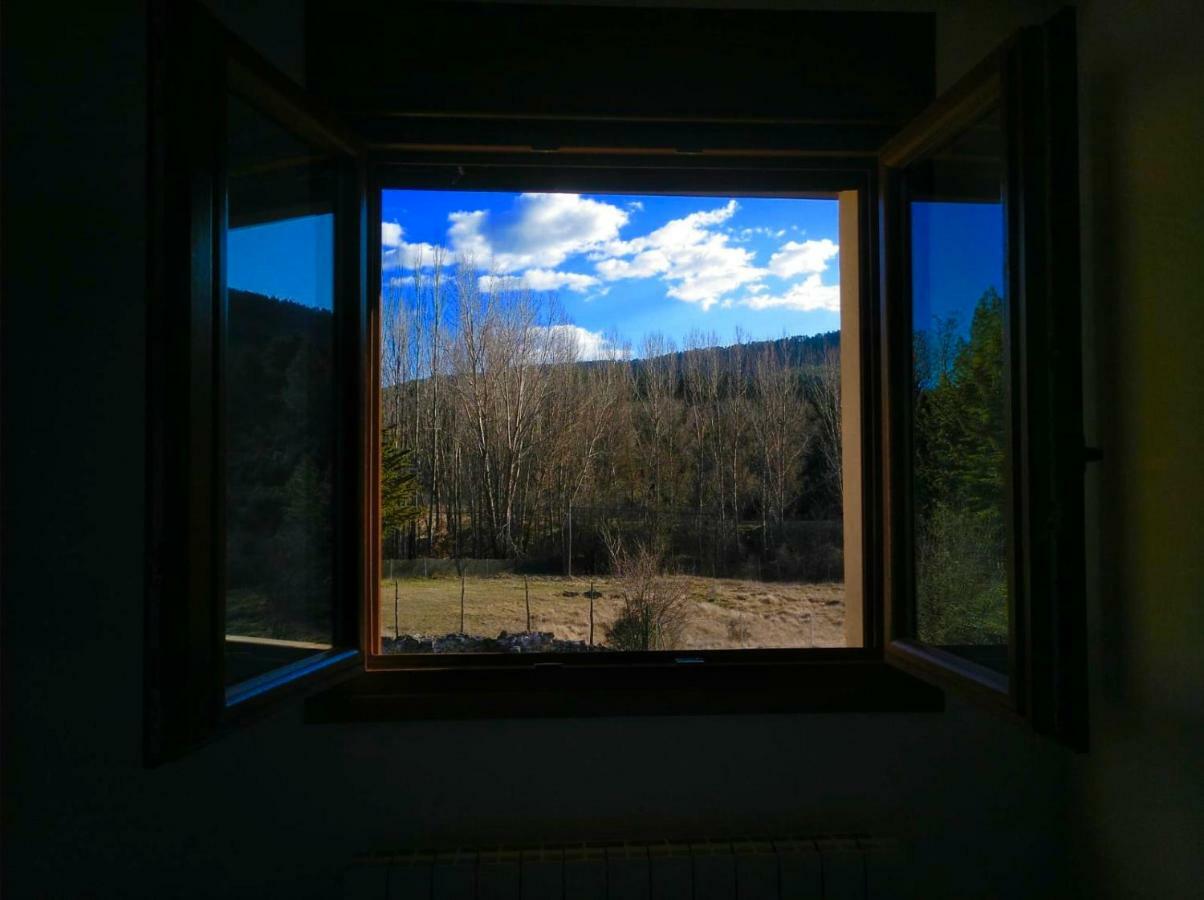Casa Rural Laguna De Una Bagian luar foto